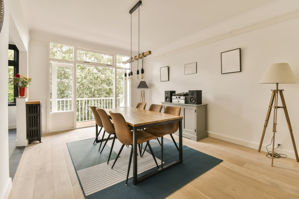 Area Rugs That Help Sell a Home: What Homeowners and Stagers Should Know