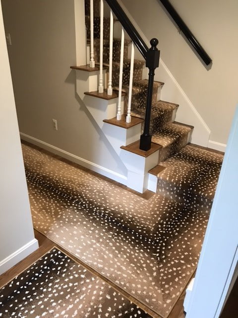 http://rugdepothome.com/cdn/shop/files/couristan-stair-runners-royalax-gold-stair-runners-stair-treads-and-matching-area-rugs-30870494347327.jpg?v=1689707763