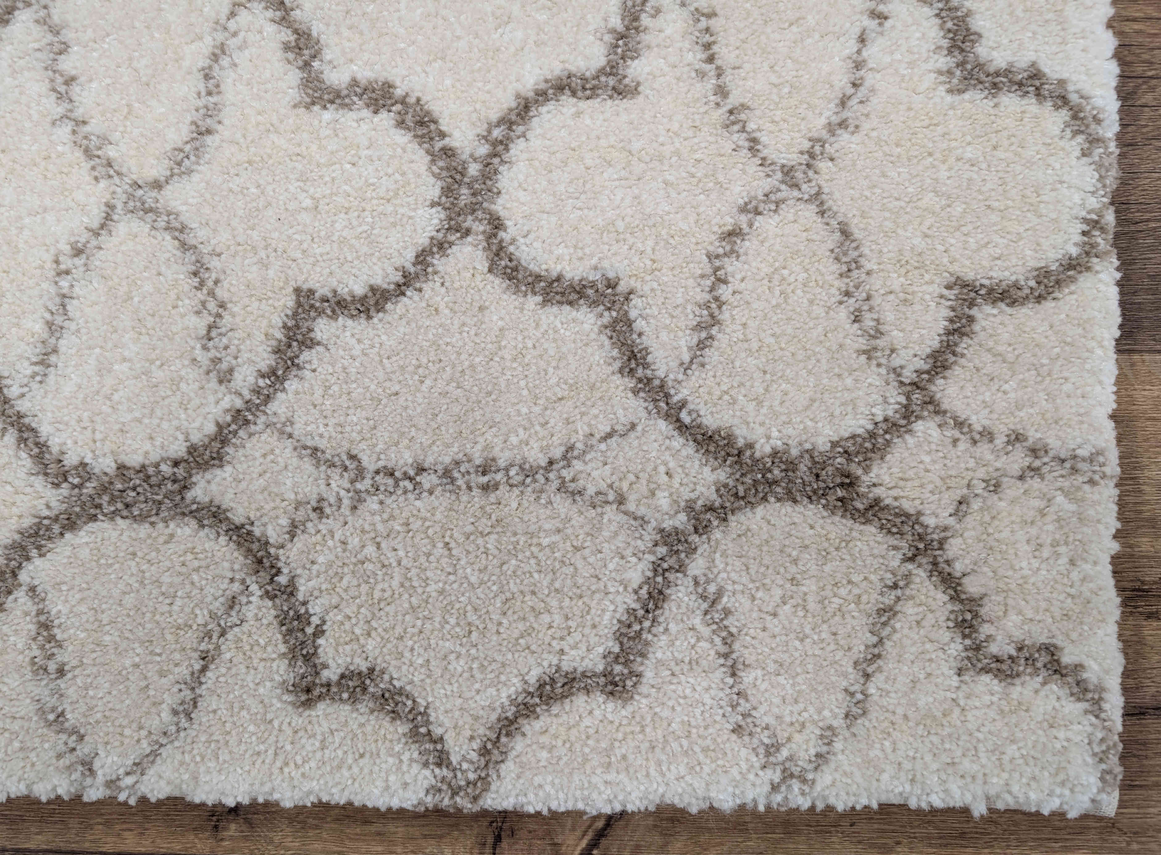 Rug Depot Home Runner Remnant Shag Hall Runner 29in x 14.2 Finished Ends