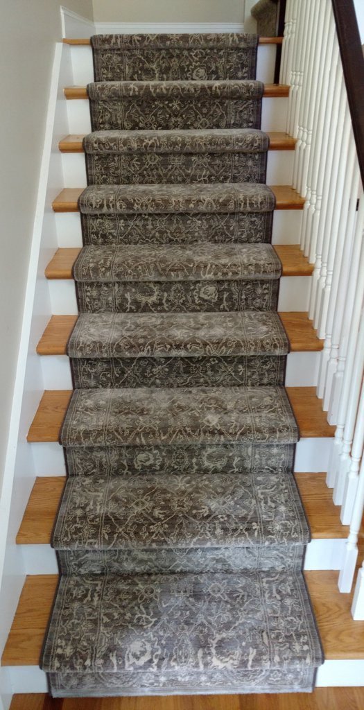 Couristan Stair Runner Everest Arabesque Stair Runners 6340-0001A - 26 inch Sold By the Foot