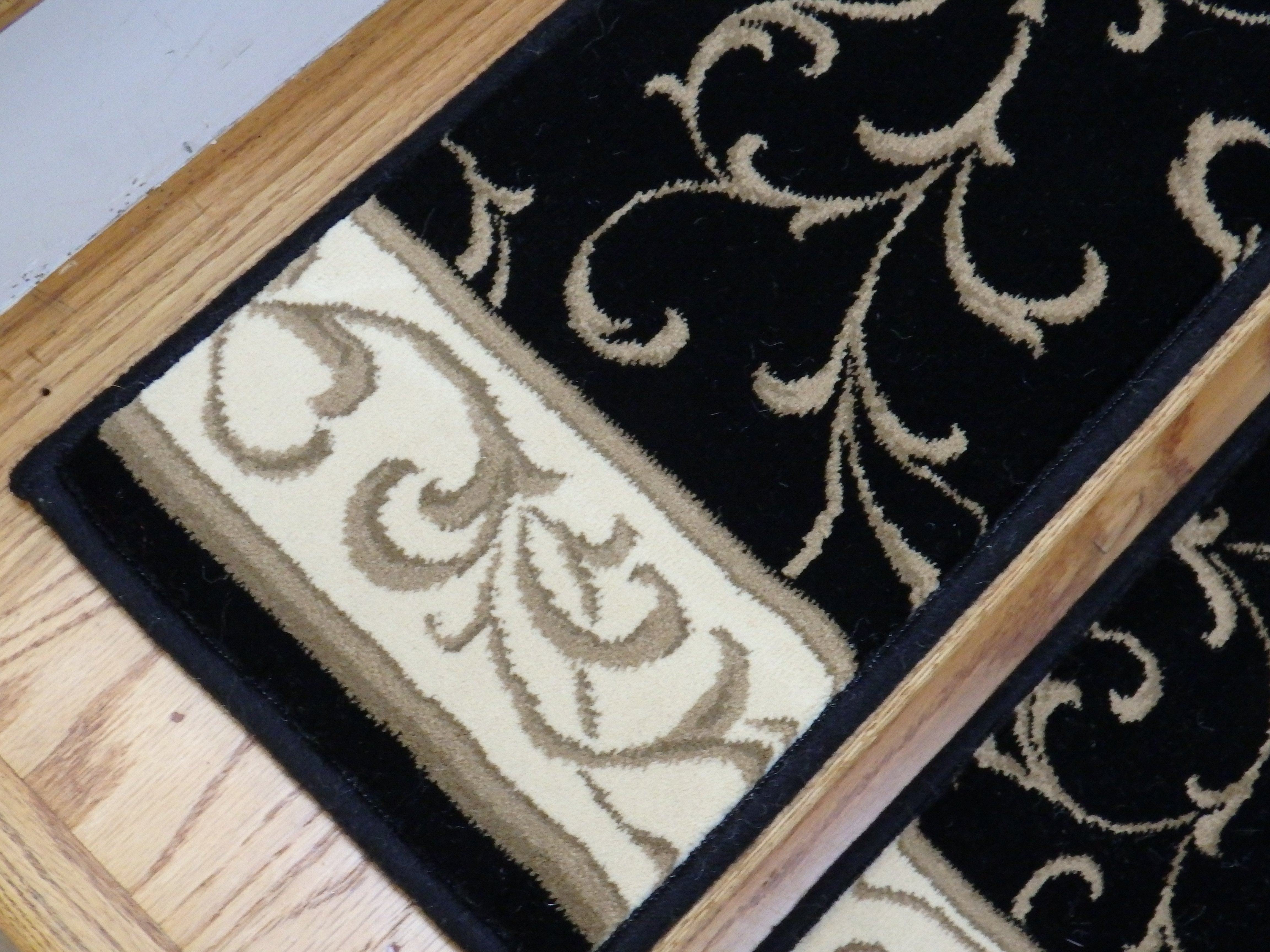 Couristan Stair Treads Stair Treads Black 31in x 9in Set of 13 Pcs With Non Slip Pads Attached