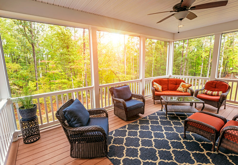 The Perfect Size Rugs for Your Screened-In Porch