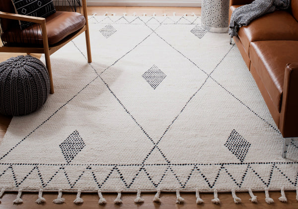 Country Home. Country Rugs.