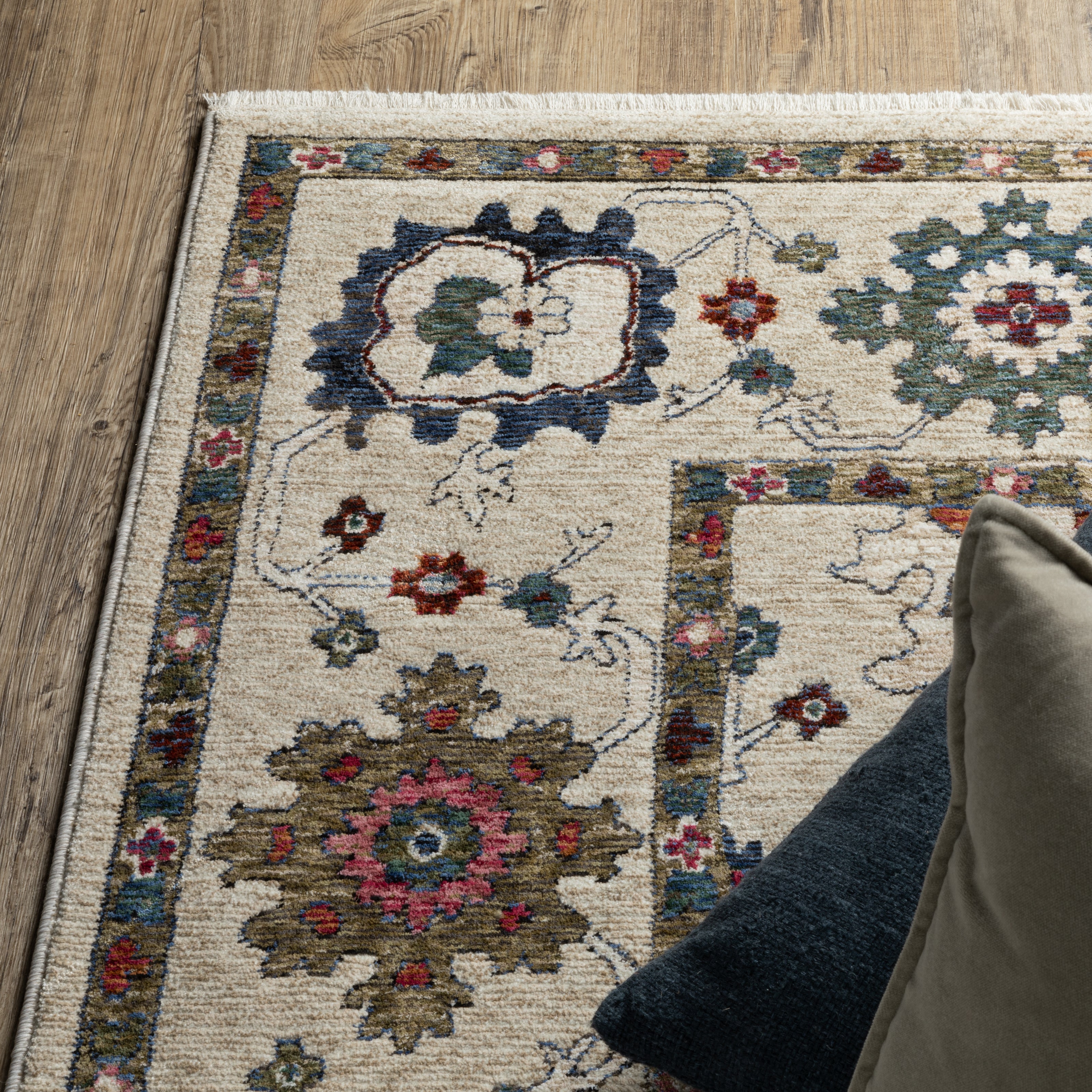 Oriental Weavers Area Rugs Hastings Area Rugs HA01w Beige-Beige in Many Sizes