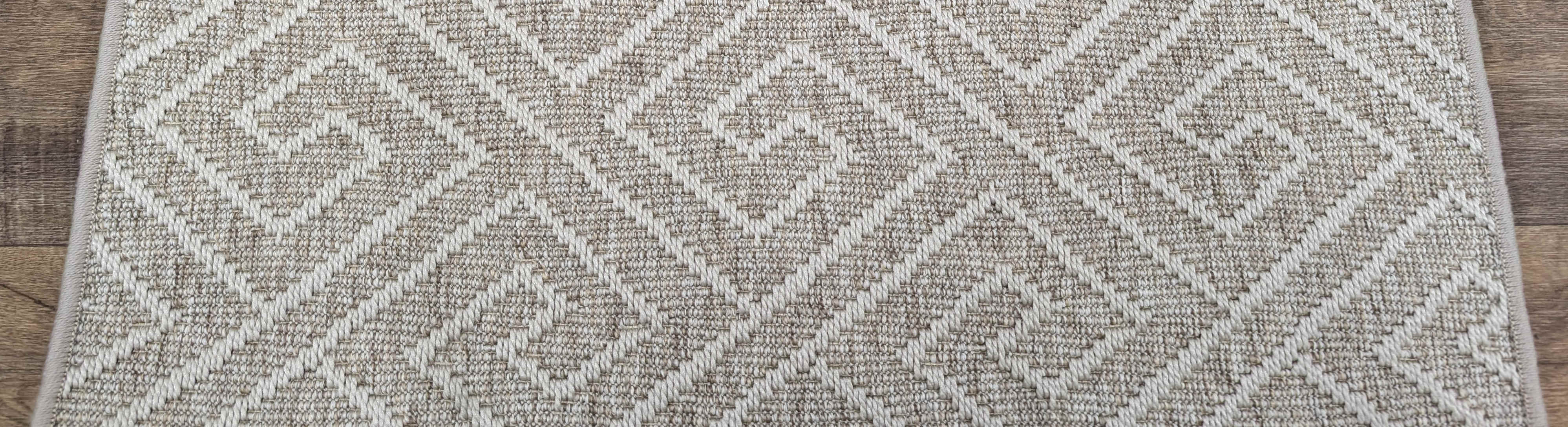 Rug Depot Home Stair Runner Garrick Cream Hall Runner Remnant 30in x 13.9