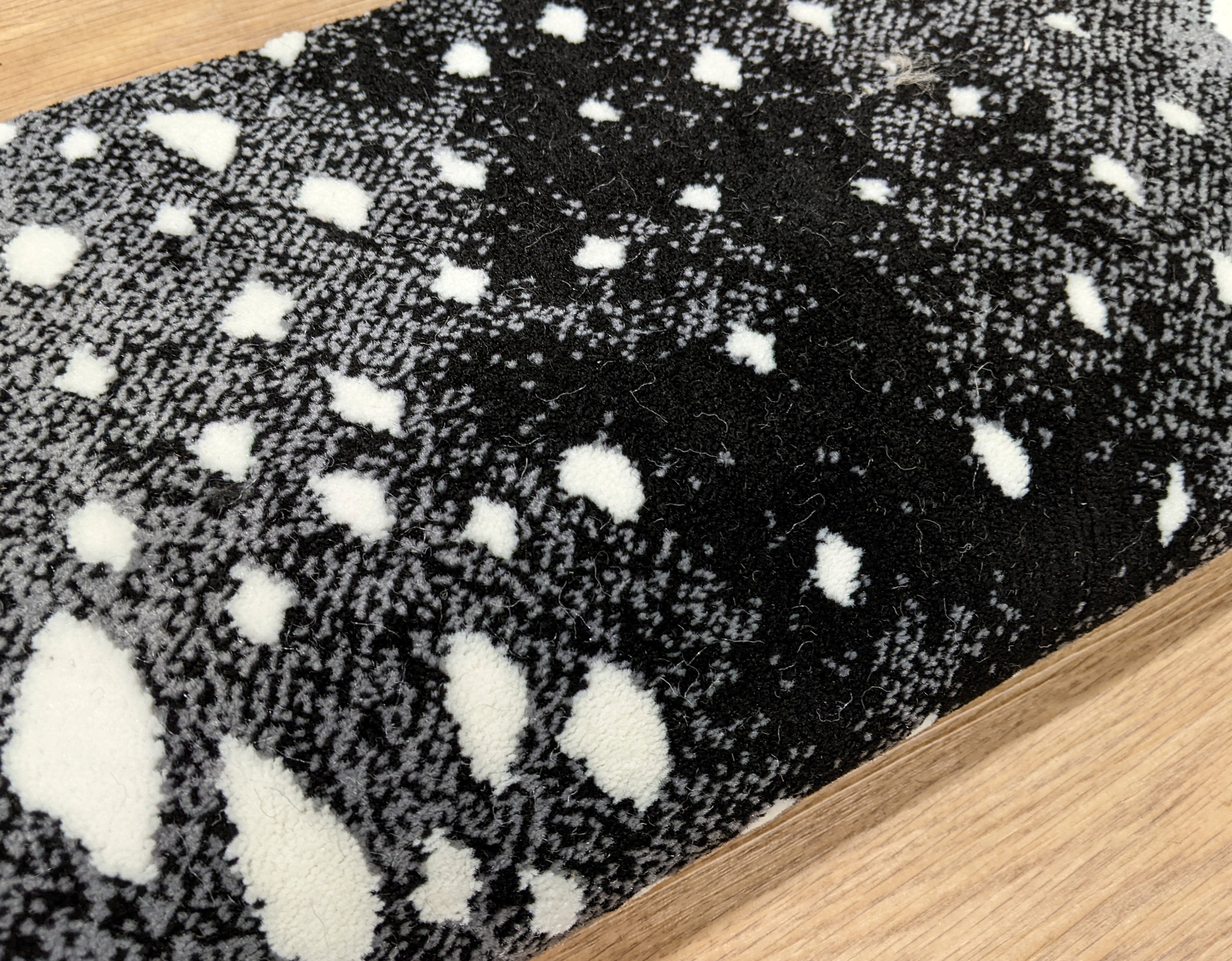 Prestige Mills Stair Runners Deerfield Onyx Animal Print By Prestige In Assorted Sizes