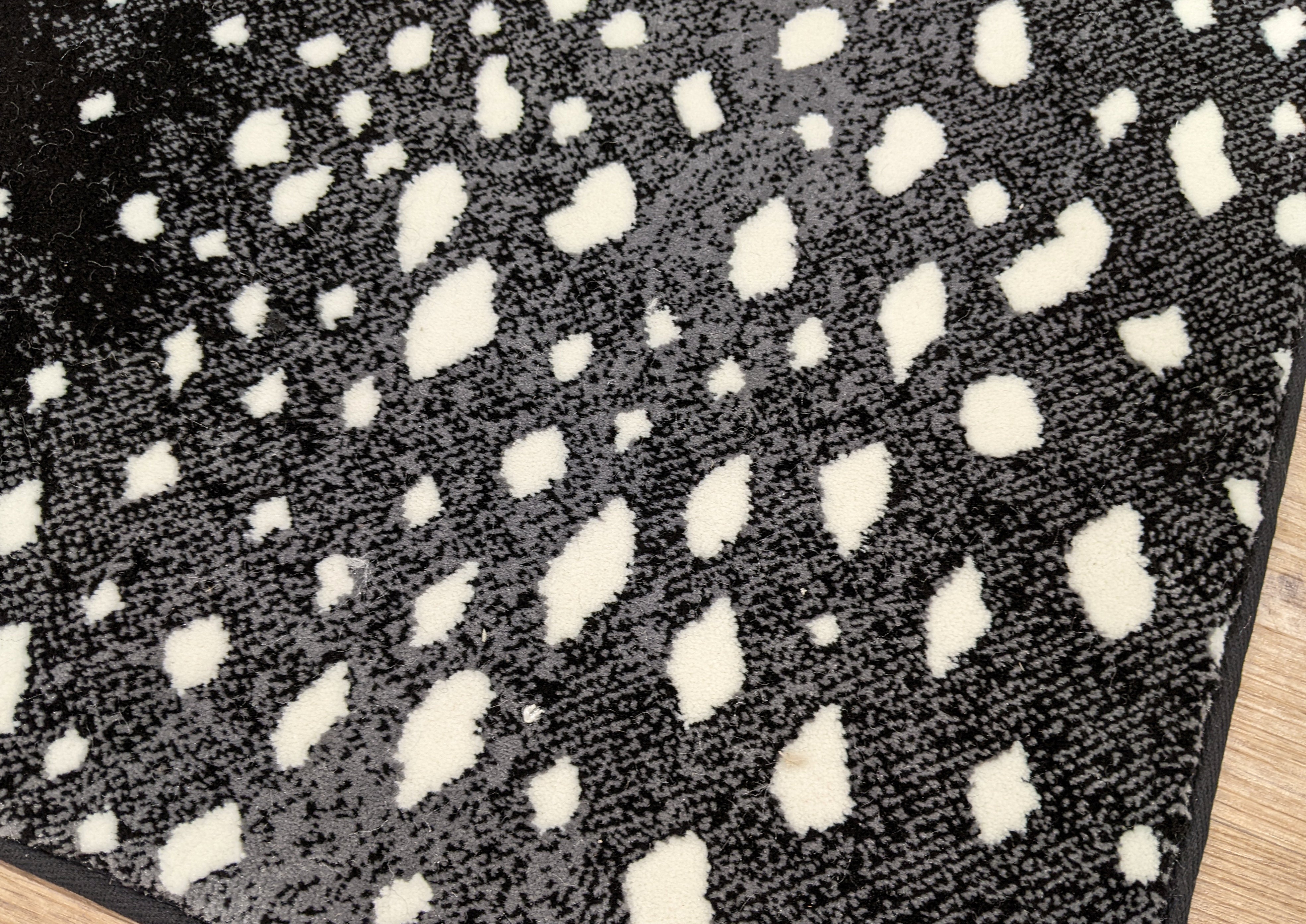 Prestige Mills Stair Runners Deerfield Onyx Animal Print By Prestige In Assorted Sizes